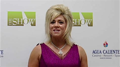 Theresa Caputo announces she will perform at Agua .